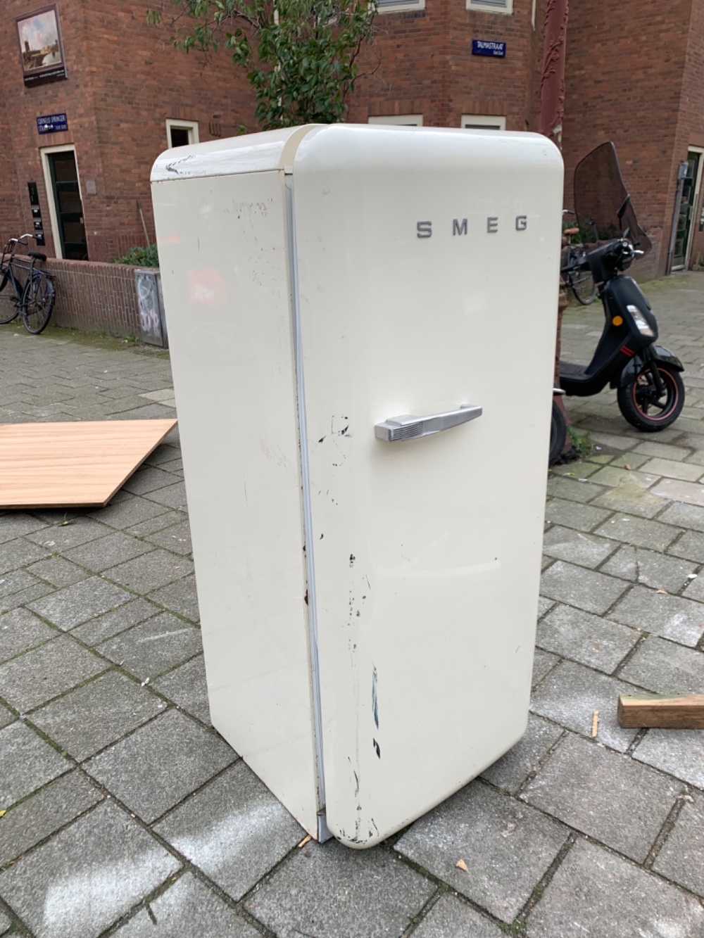 Old smeg fridge