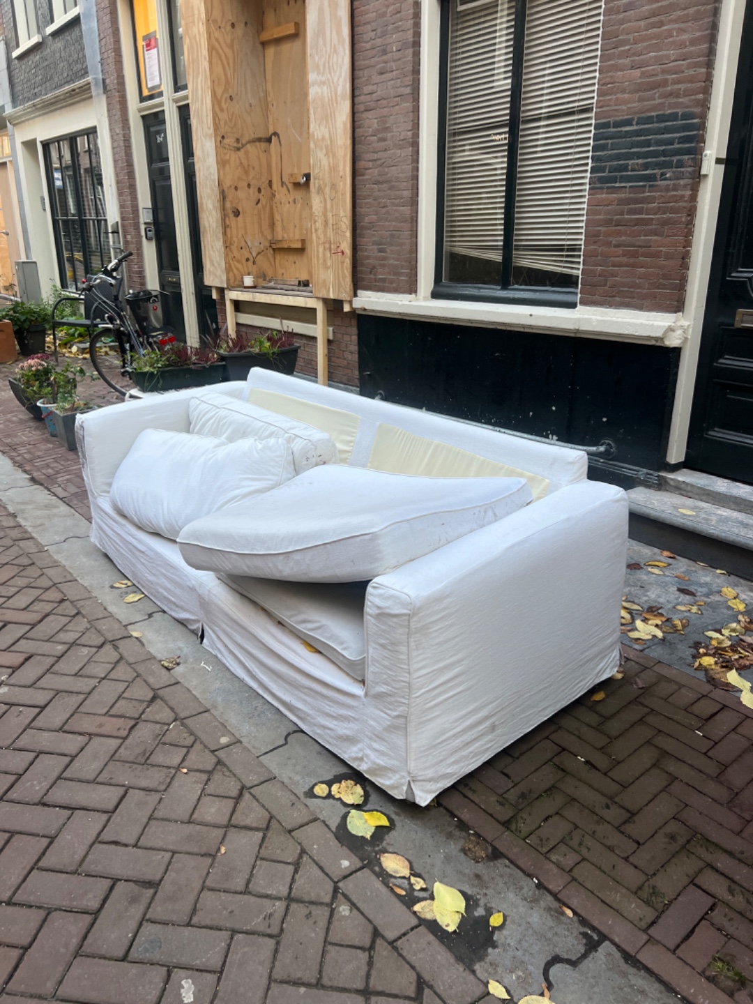 Item found on Lange Leidsedwarsstraat 160, Amsterdam photo 2