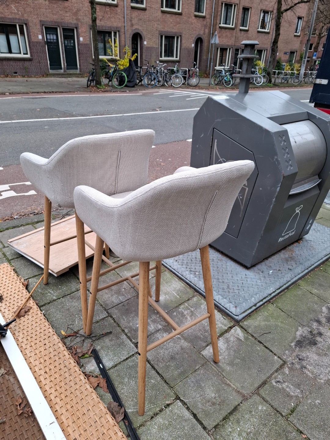 Item found on Bernard Kochstraat 23, Amsterdam photo 2