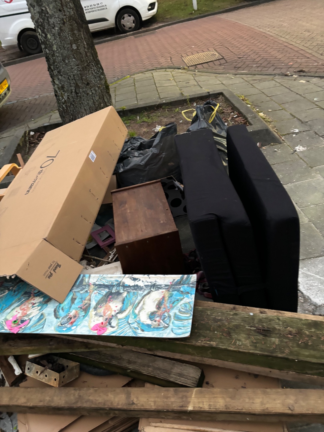 Item found on Burgemeester Fockstraat 176, Amsterdam photo 2