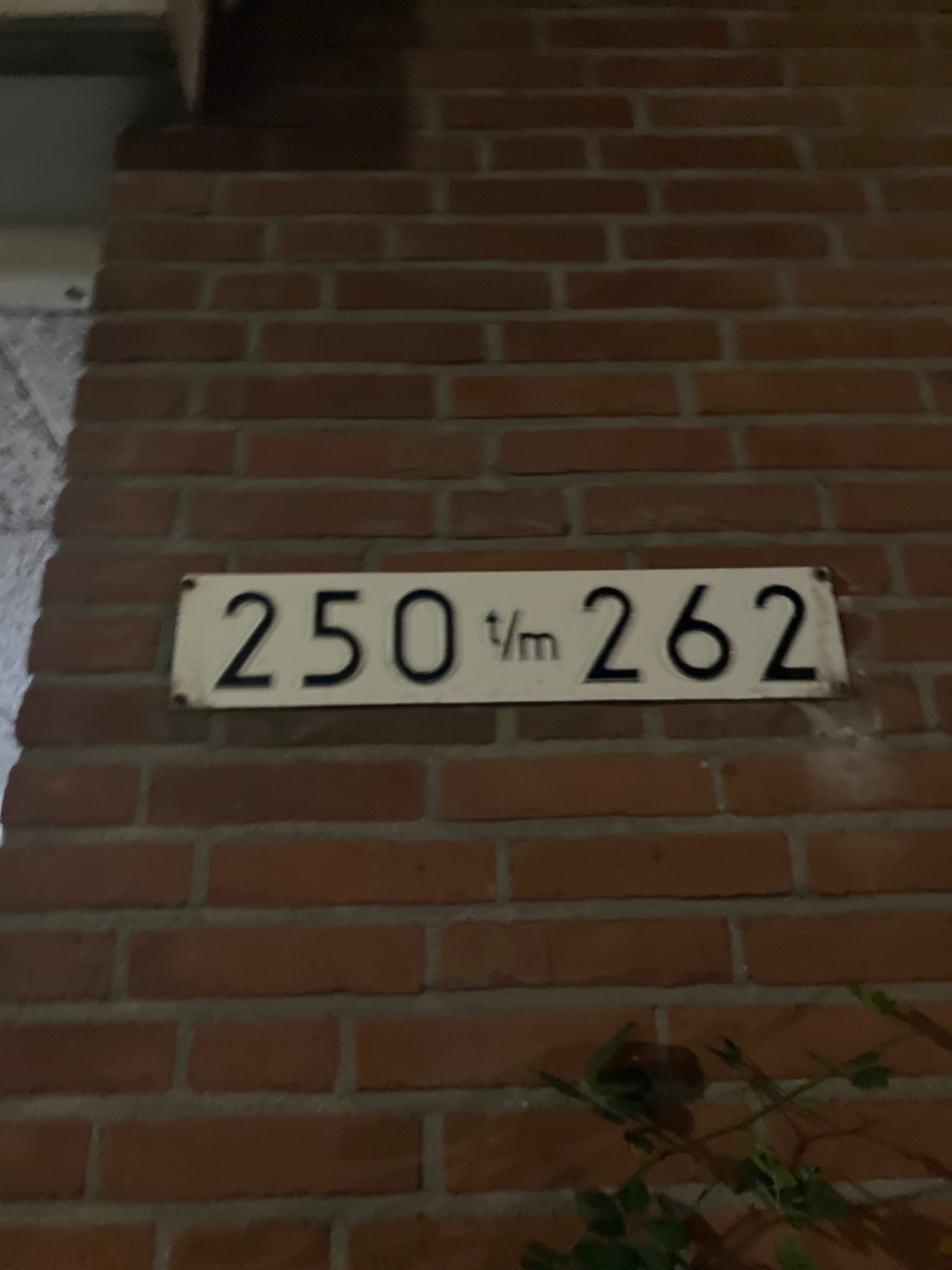 Naambordje “250 t/m 262”