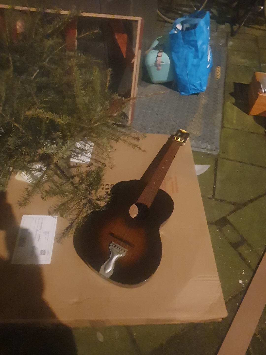 Gitaar drie snaren