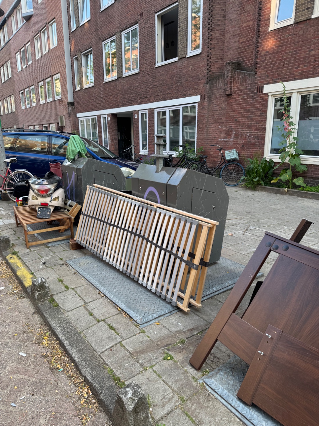 Lattenbodem 2x 60x200cm. 
Perfect for 140x200 bed

Perfect condition