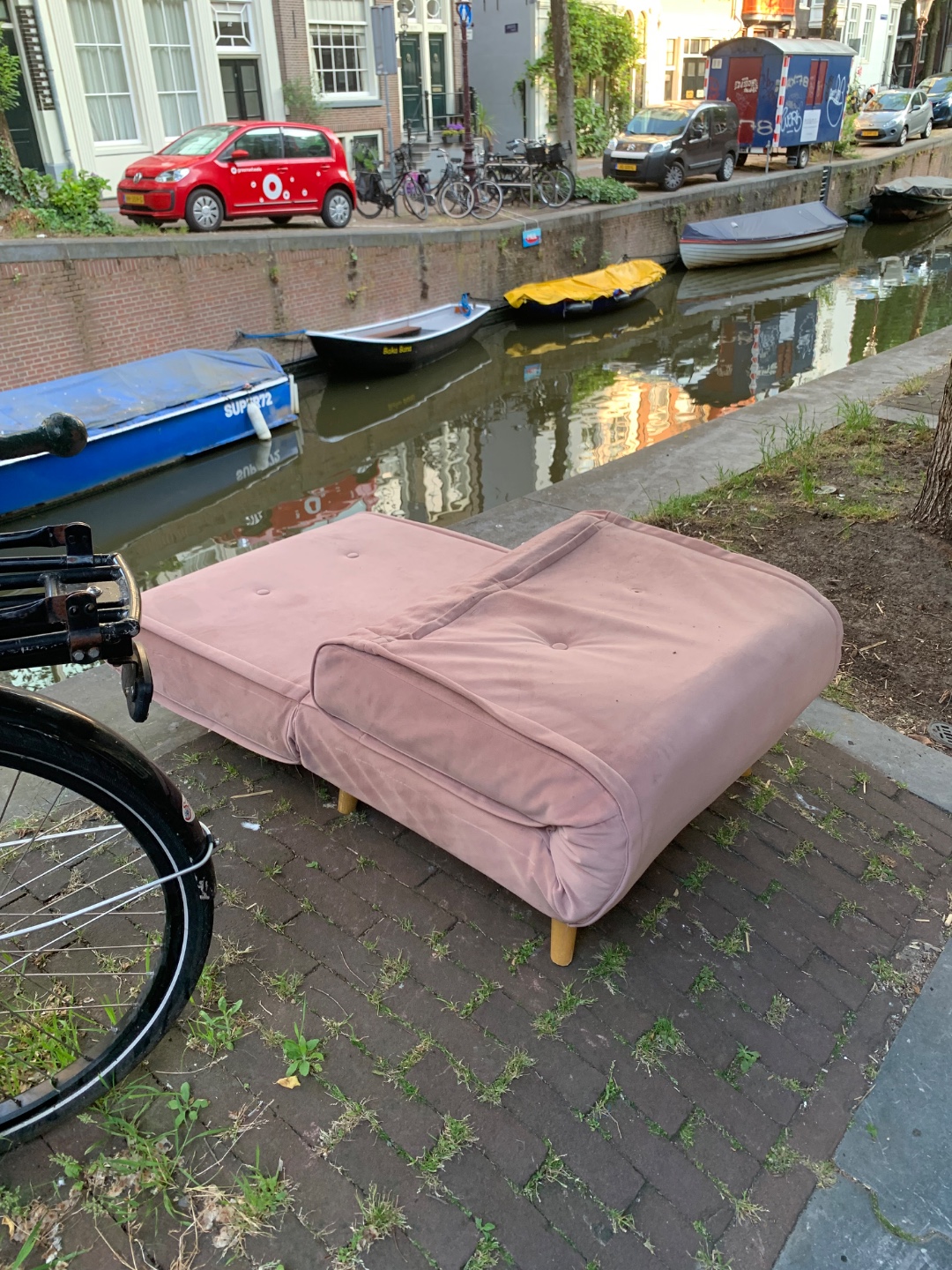 Item found on Schottenburchsbrug, Amsterdam photo 2