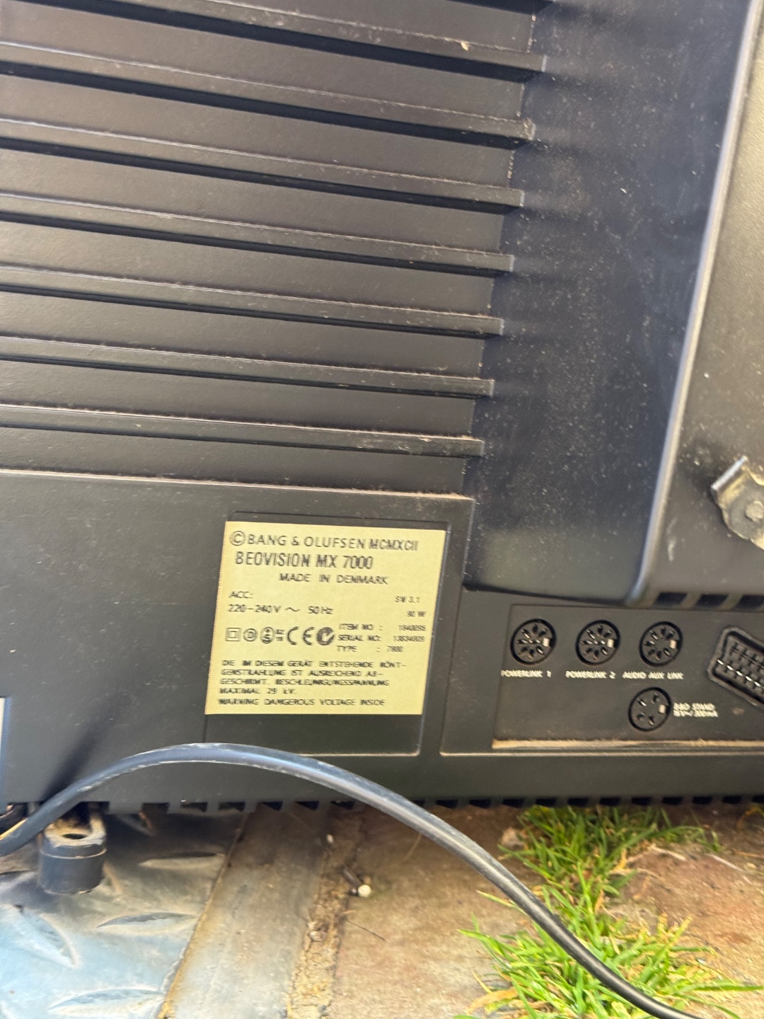 BANG & OLUFSEN MCMX CH
BEOVISION MX 7000 Worth €700 if.. photo 2