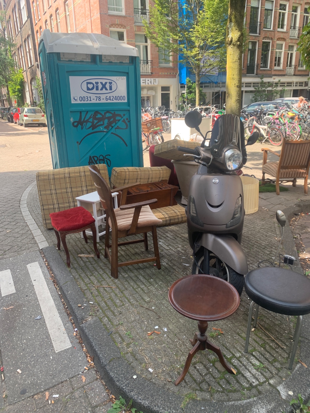 Item found on Dusartstraat 29, Amsterdam photo 2