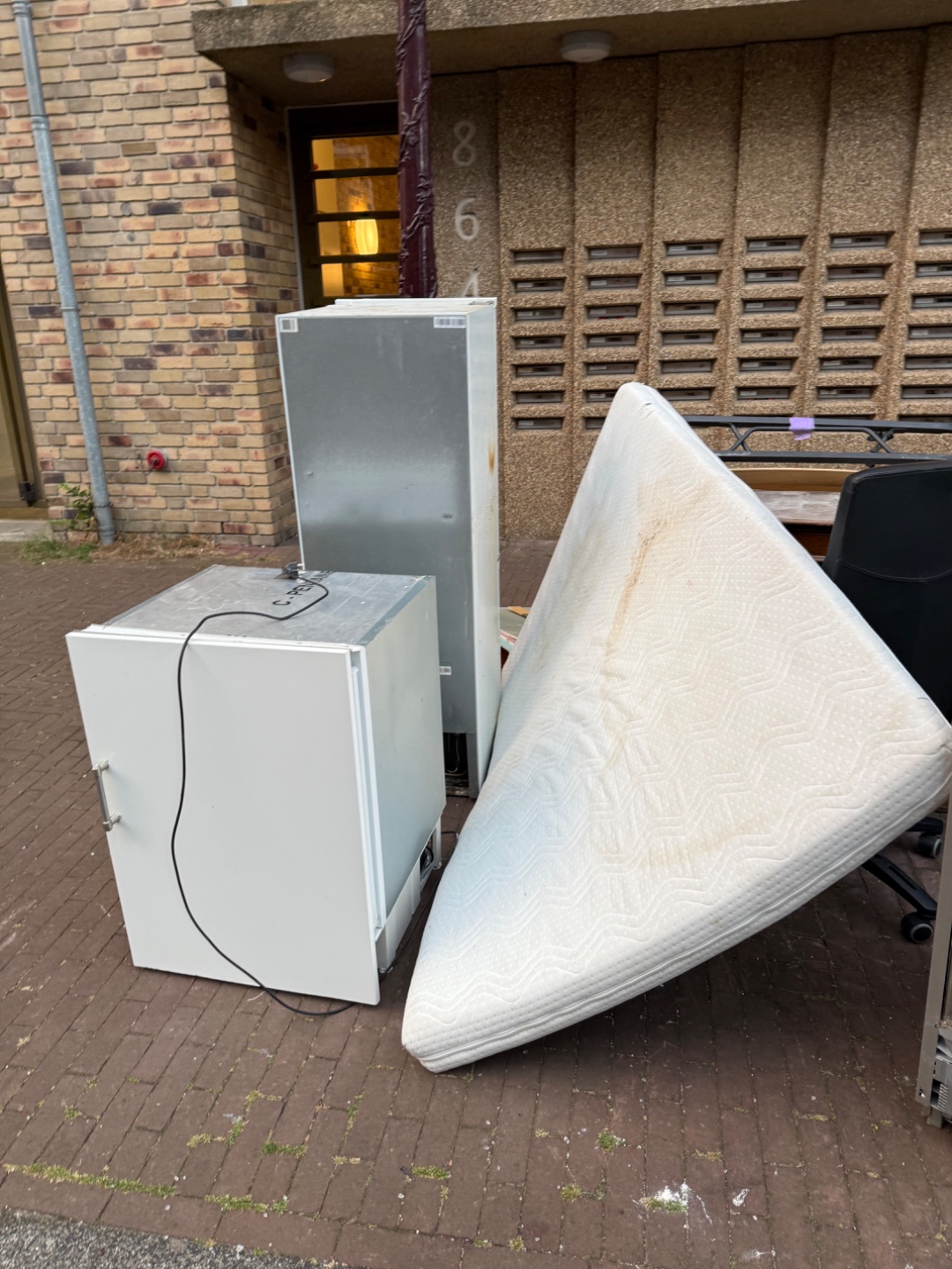 Item found on Tweede Atjehstraat 6, Amsterdam photo 2