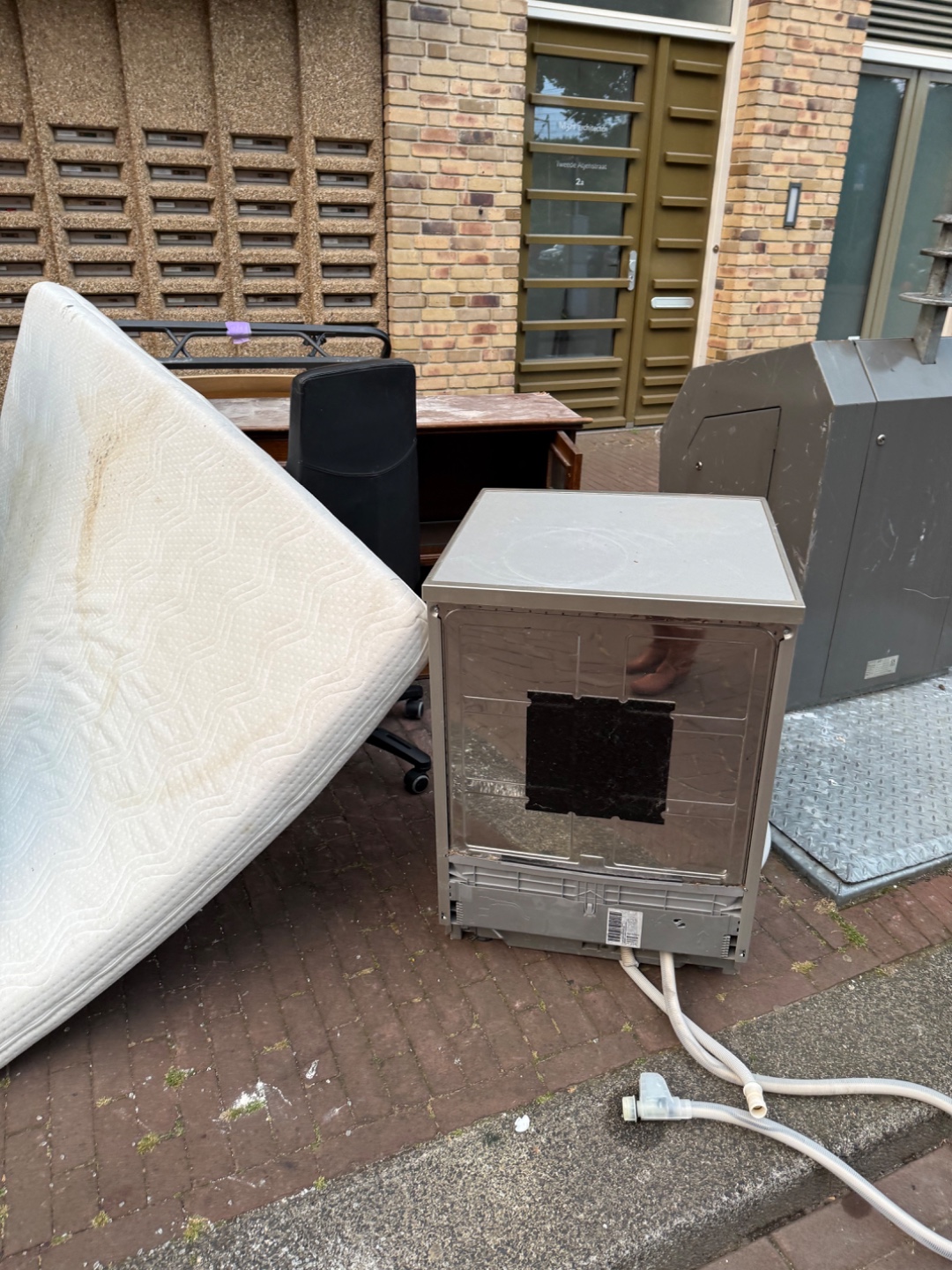 Item found on Tweede Atjehstraat 6, Amsterdam photo 3