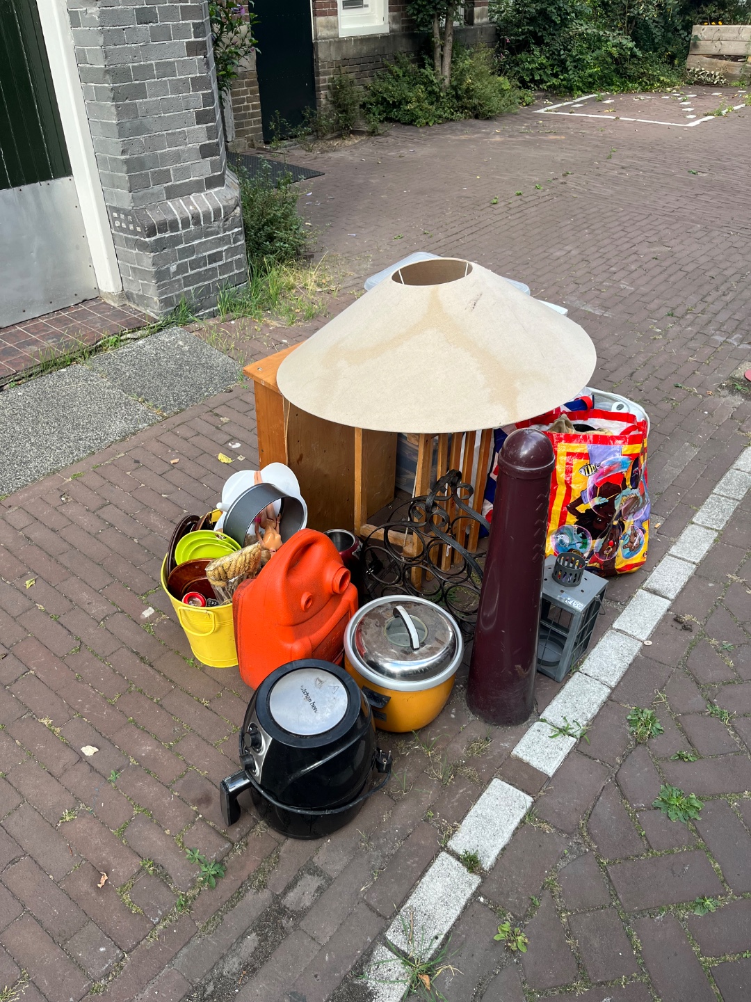 Item found on Nieuwe Looiersstraat 45, Amsterdam photo 2