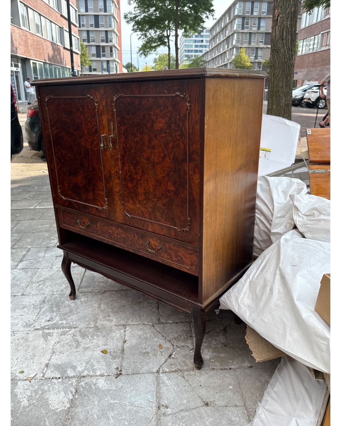 Antique (?) cabinet photo 2