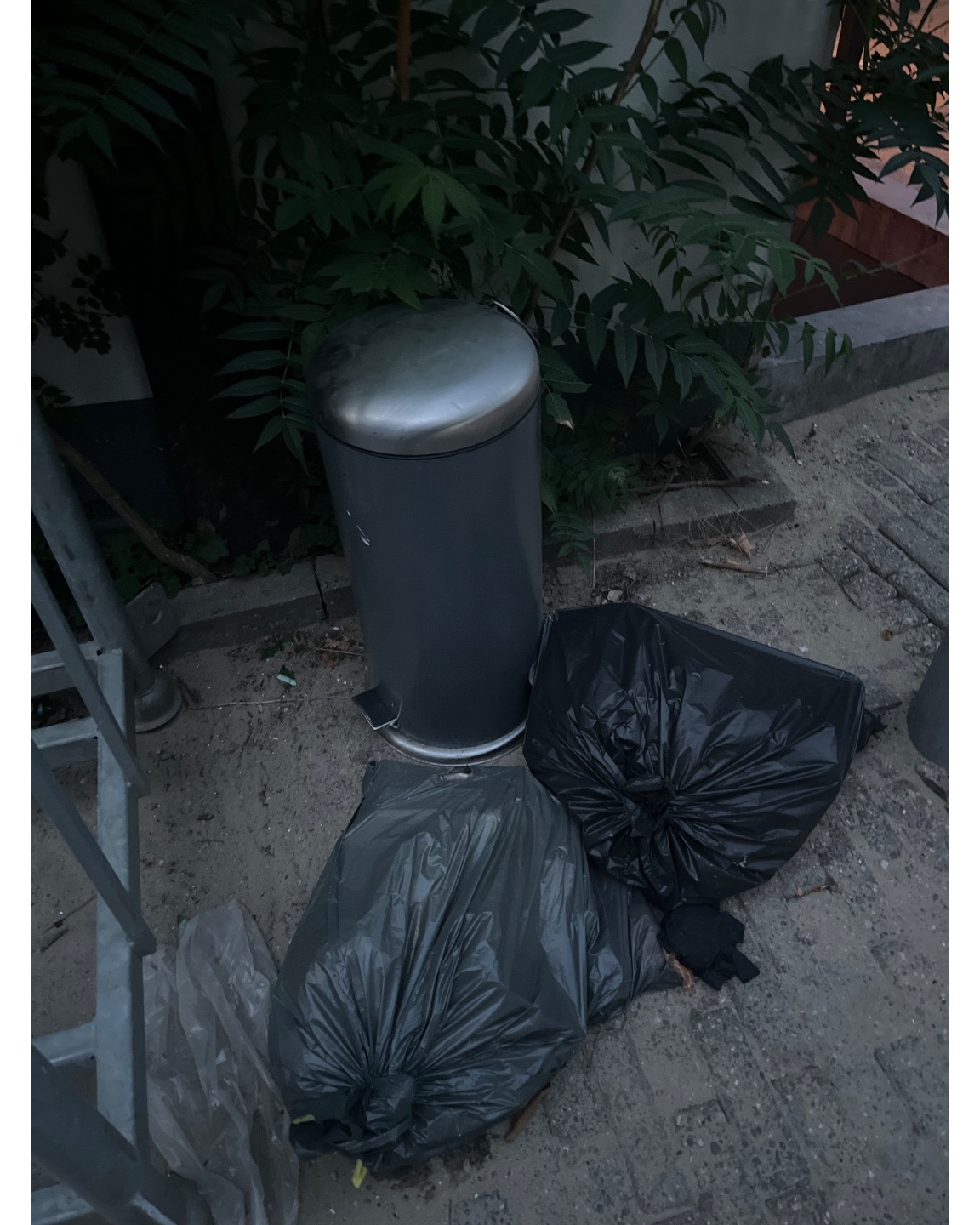 Trashcan can use a cleaning