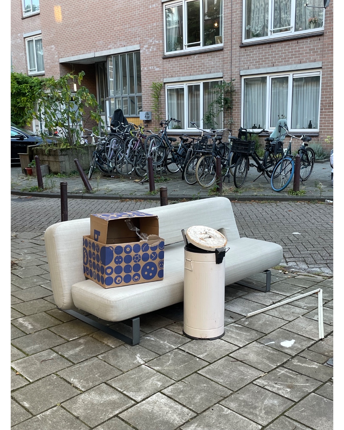 Item found on Boeroestraat 77, Amsterdam photo 2