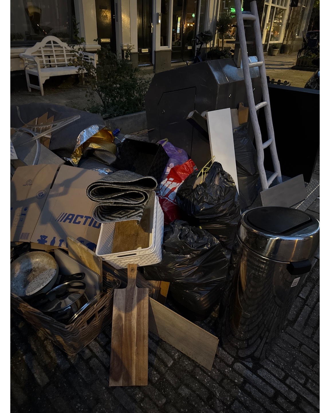 Item found on Tweede Sweelinckstraat 5, Amsterdam photo 2