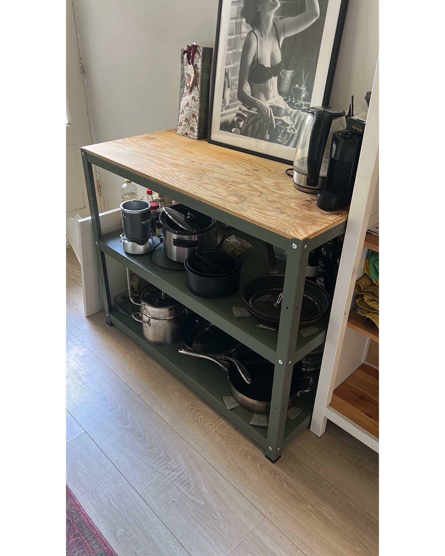 Green garden / kitchen unit
