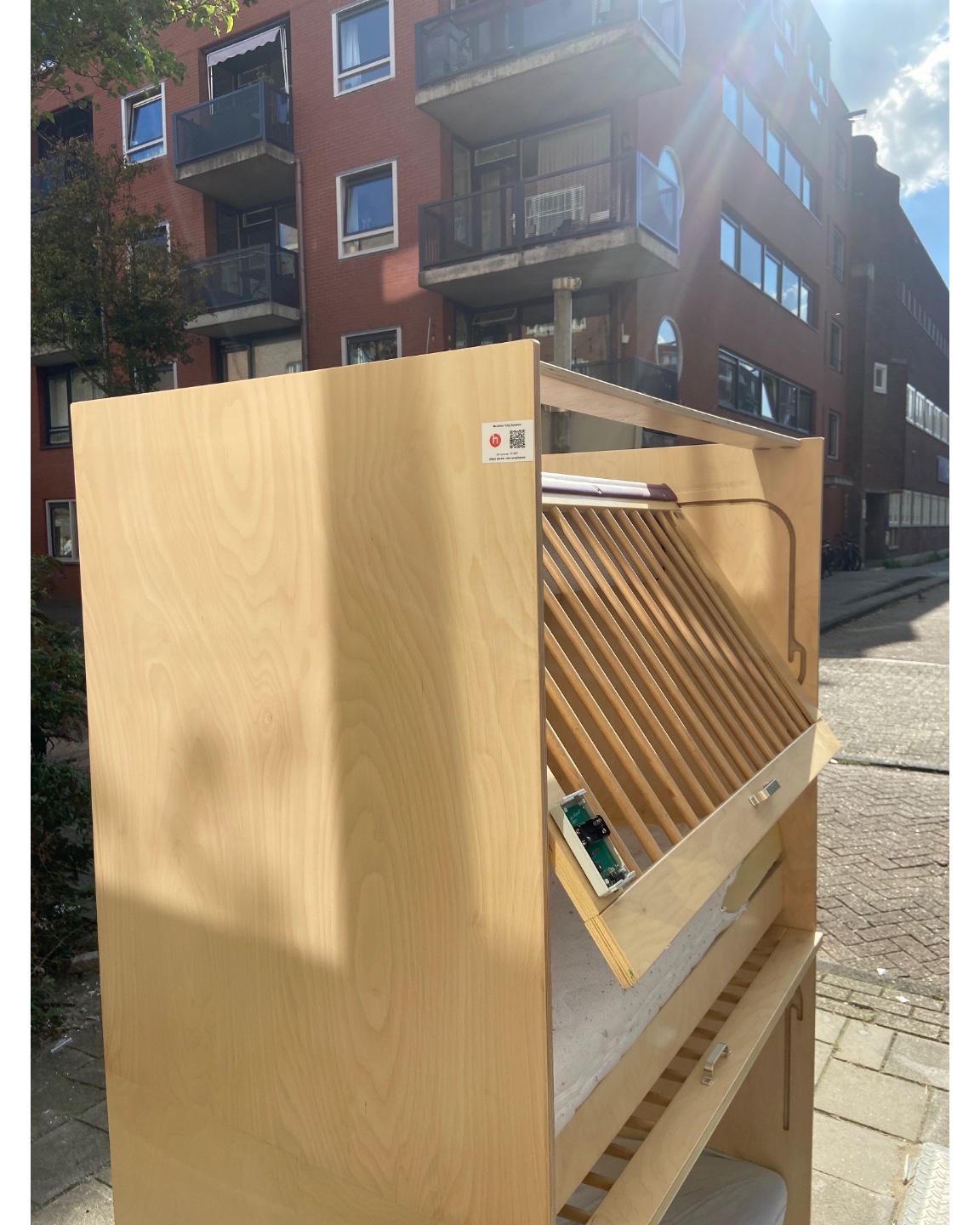 Item found on Christiaan De Wetstraat 7, Amsterdam photo 2