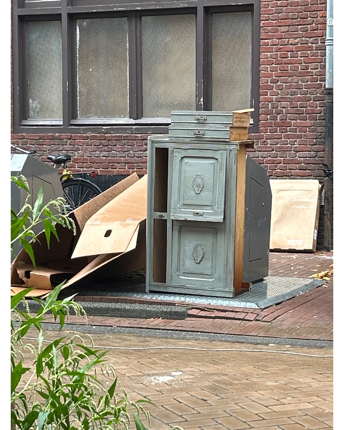 houten kastje