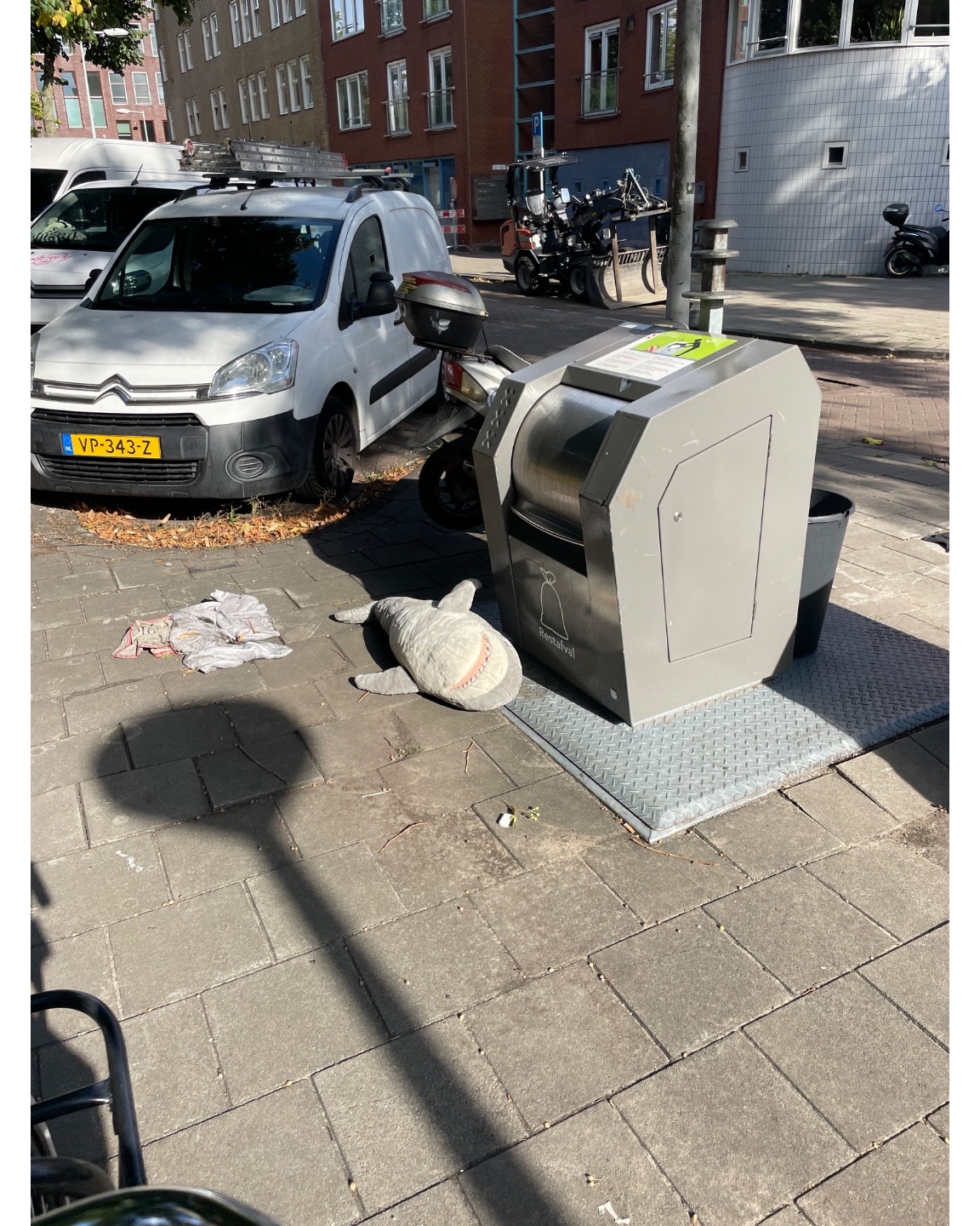 Item found on Tugelaweg 16, Amsterdam photo 2