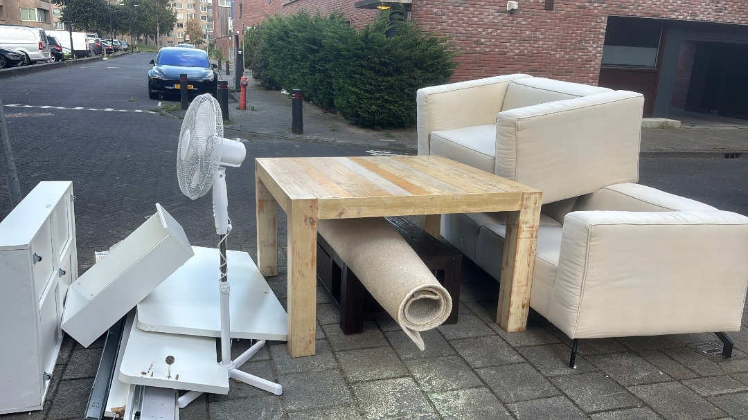 Nice furniture!