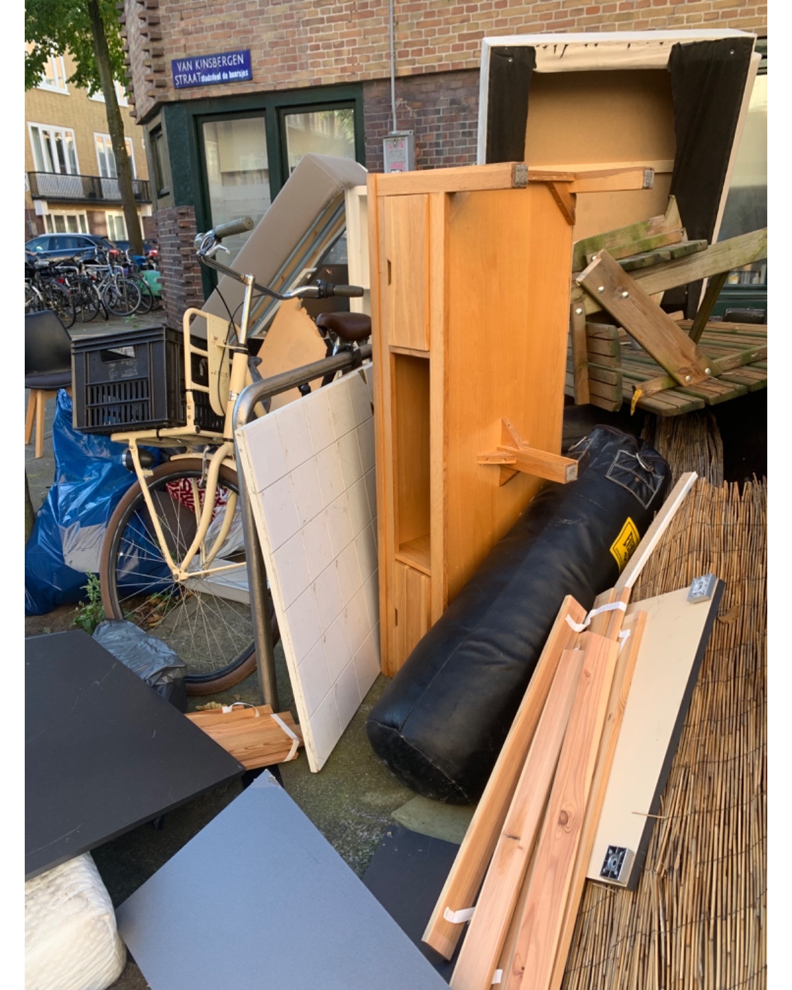 Item found on Van Speijkstraat 91, Amsterdam photo 2