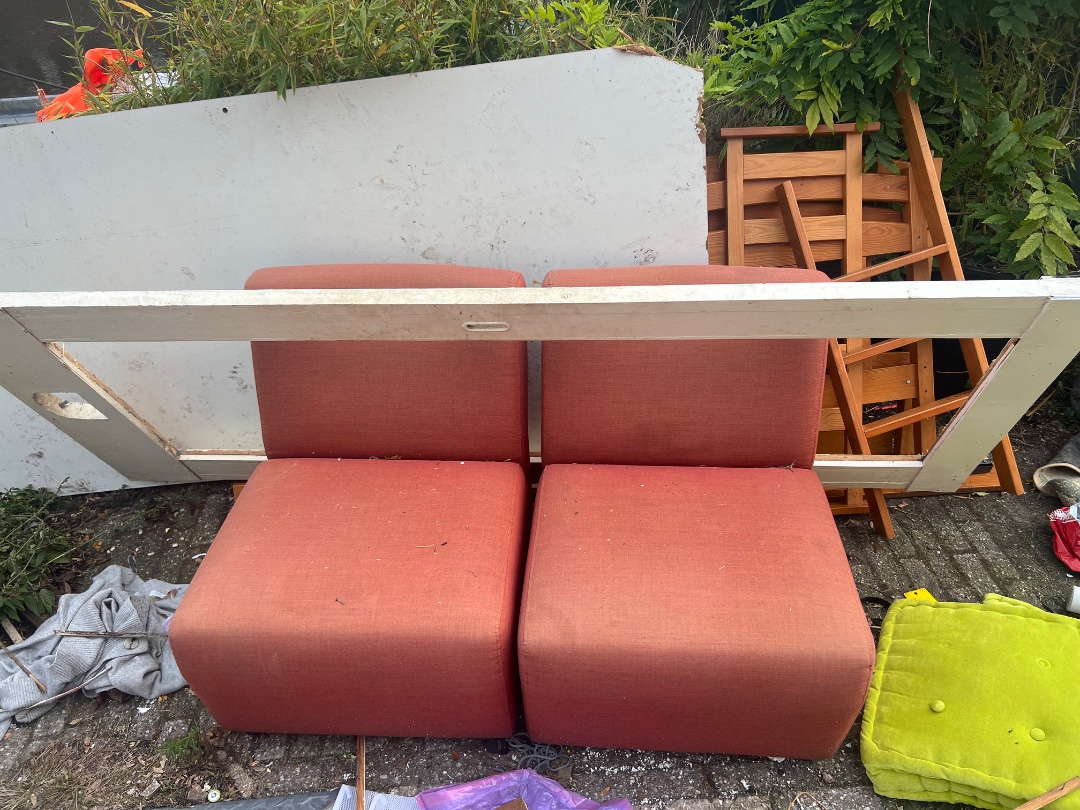 Ahrend stoeltjes