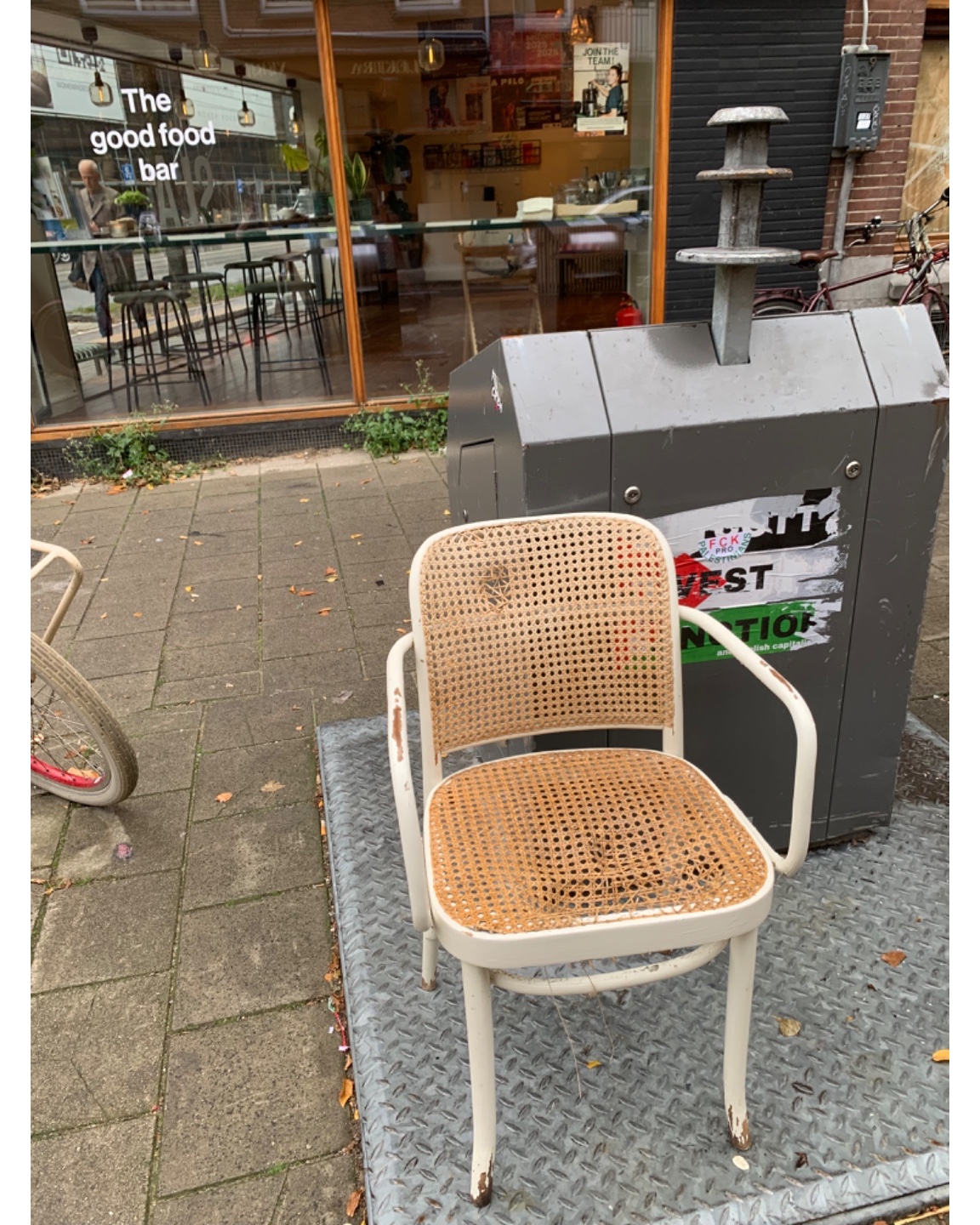 Item found on Chasséstraat 98, Amsterdam photo 2