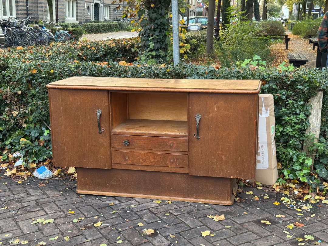 Item found on Van Hallstraat 104, Amsterdam photo 2
