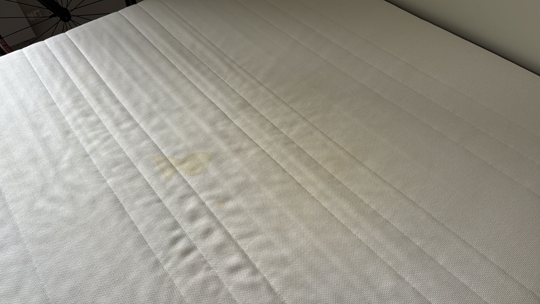 IKEA Morgedal mattress 160x200
Cover to be washed. 
Pickup 23 October from 10am-7pm. Otherwise from the street. photo 2