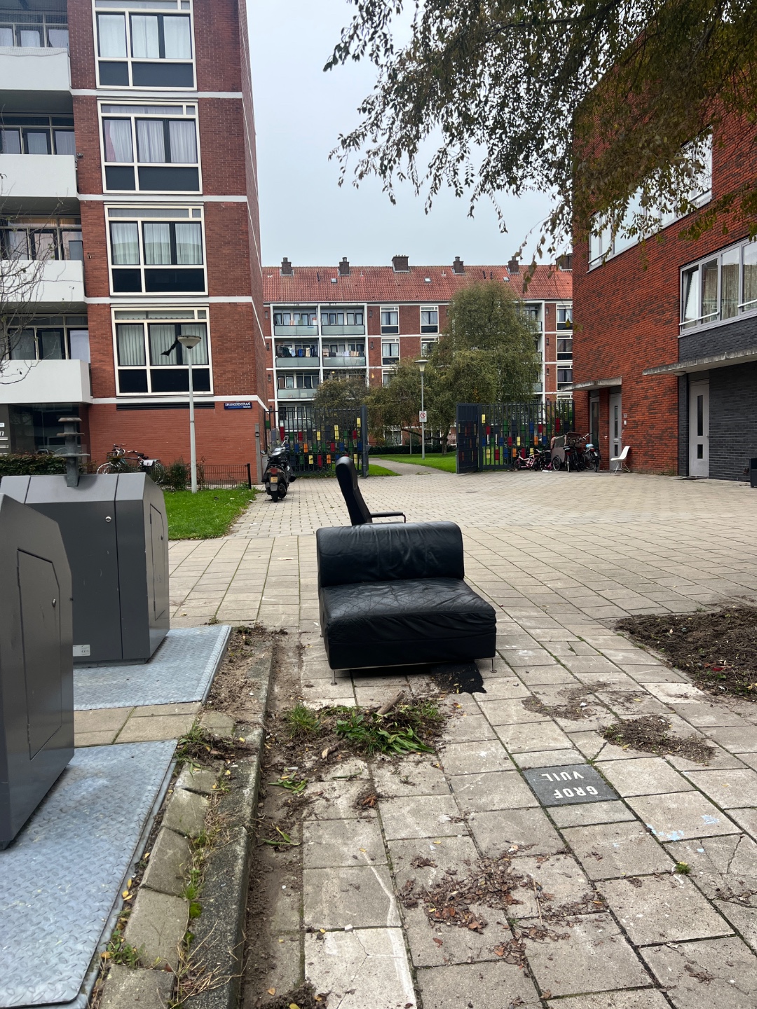 Item found on Derkinderenstraat 108, Amsterdam photo 2