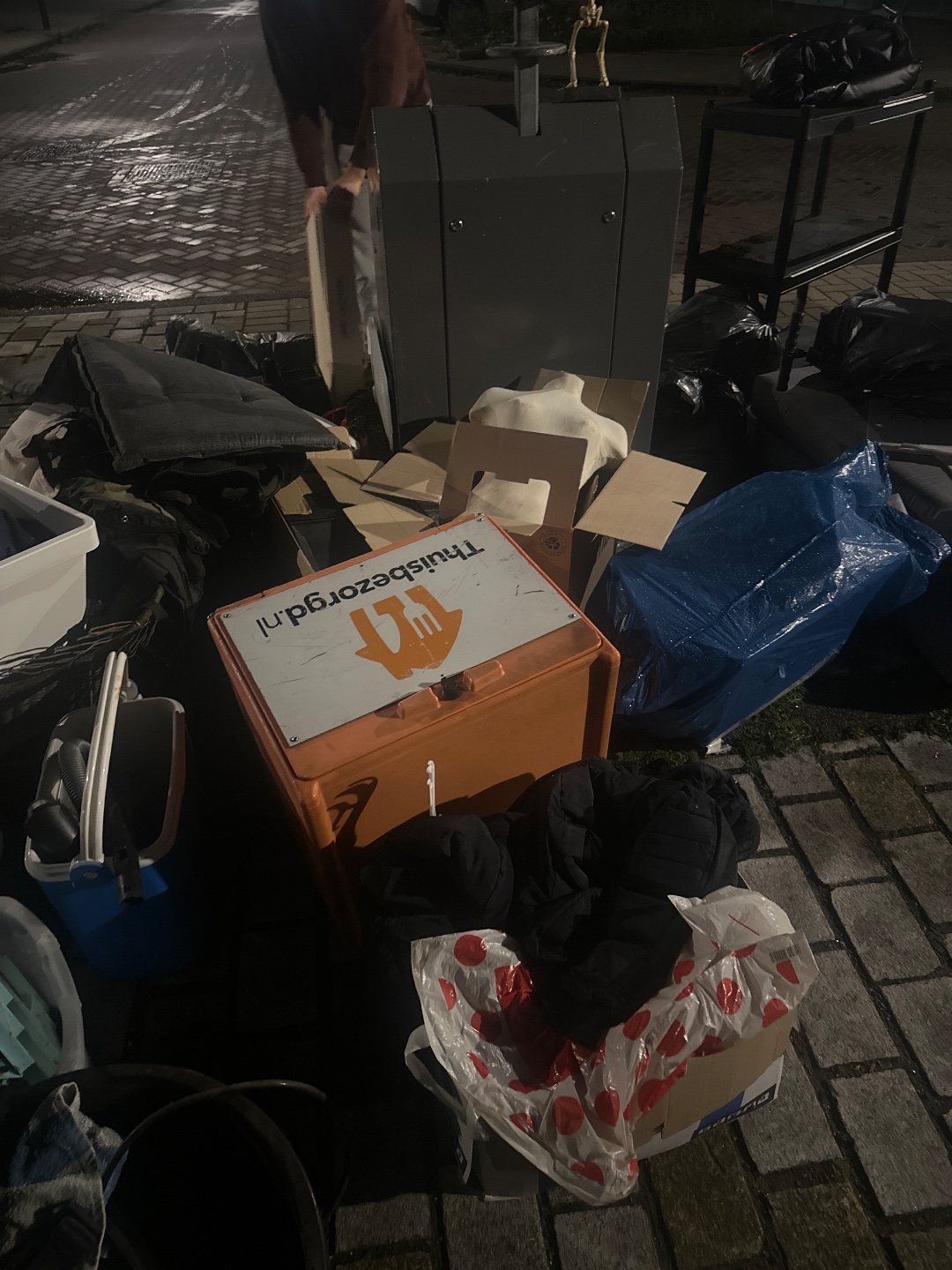 Item found on Johan Van Hasseltkade 310, Amsterdam photo 2