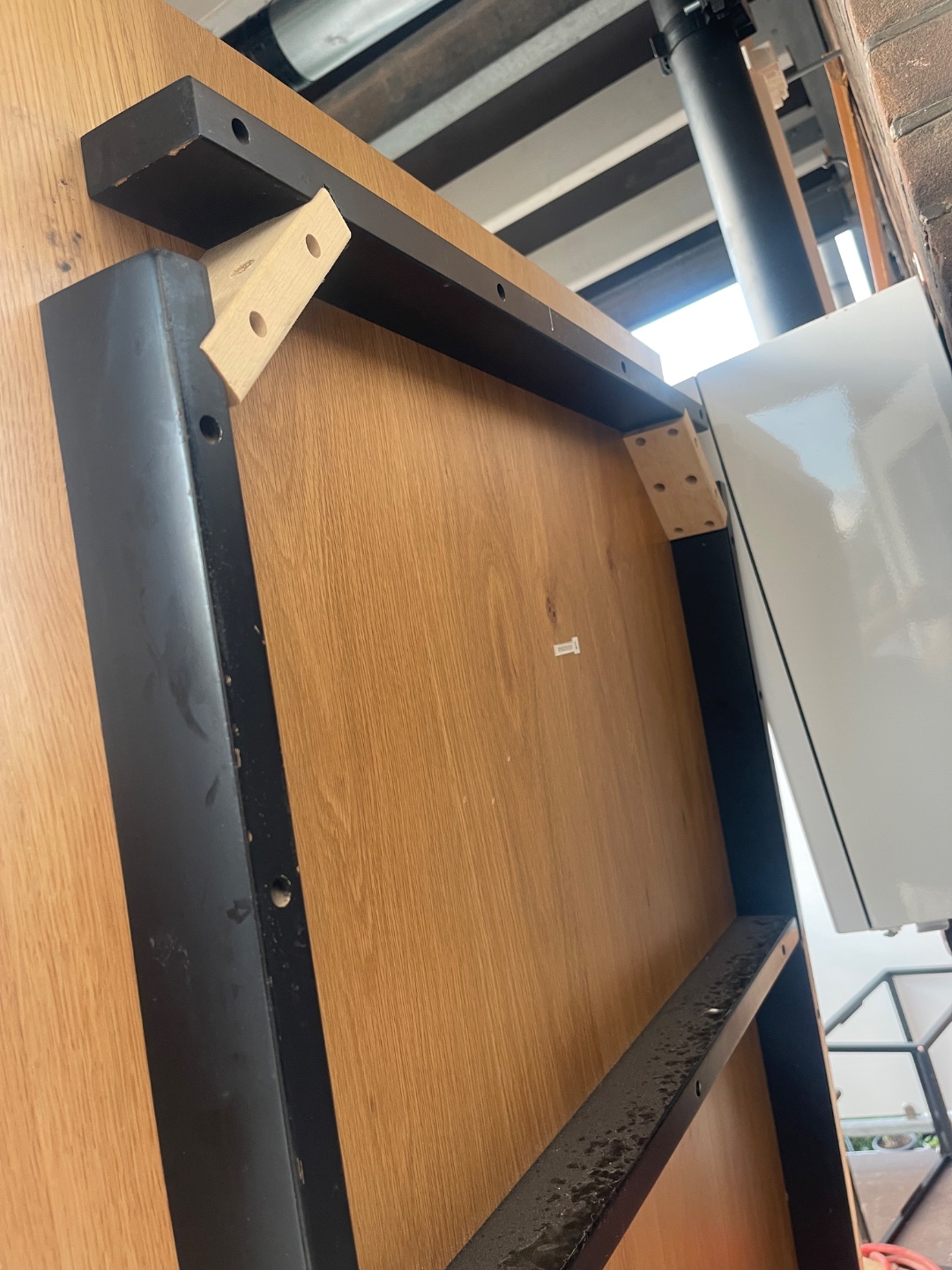 Tafelblad zonder poten/table top without legs, dm for pickup info - free photo 2