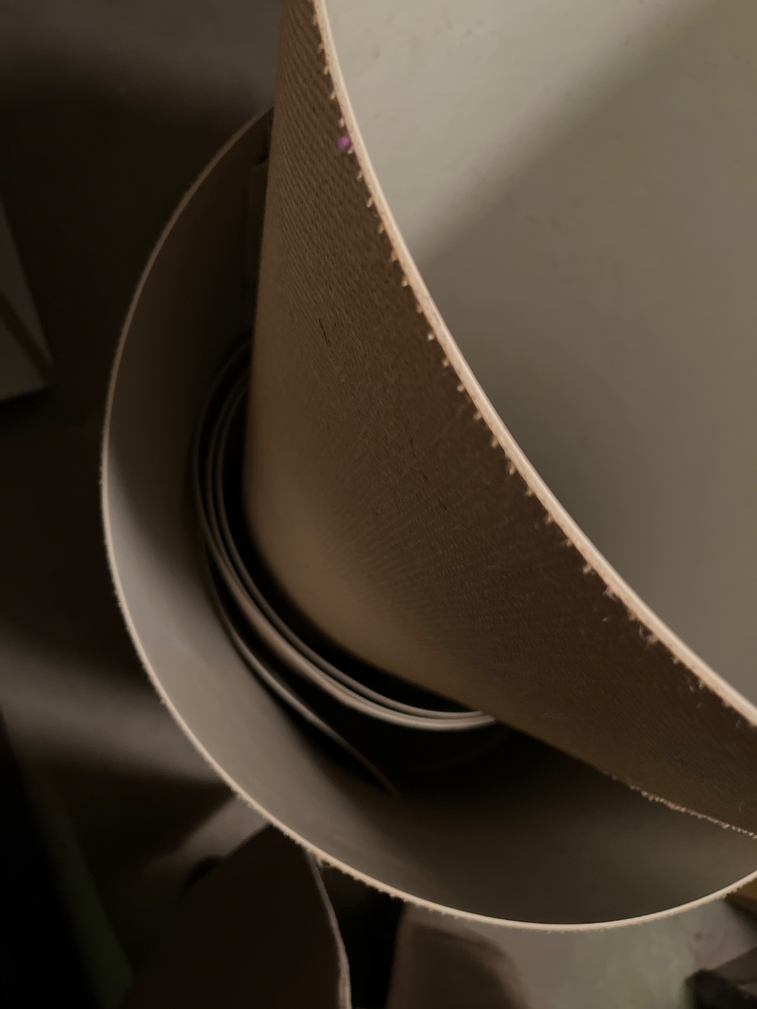 Stukken linoleum op te halen. Loenermark 273. photo 3