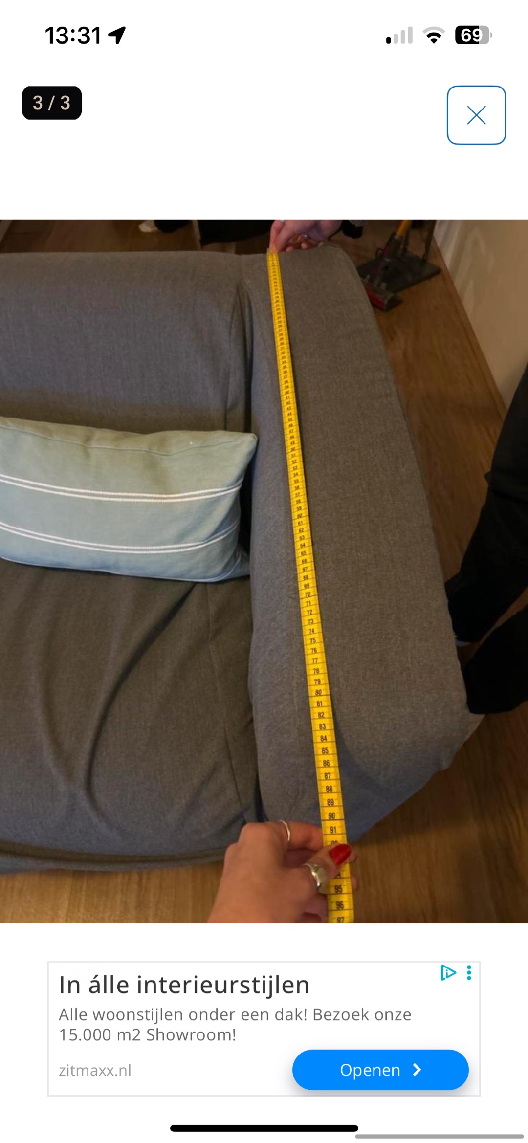 Ikea couch w/ washable cover - recently washed and vacuumed! Don’t want to put on the street due to rain! 

1st floor w/ elevator