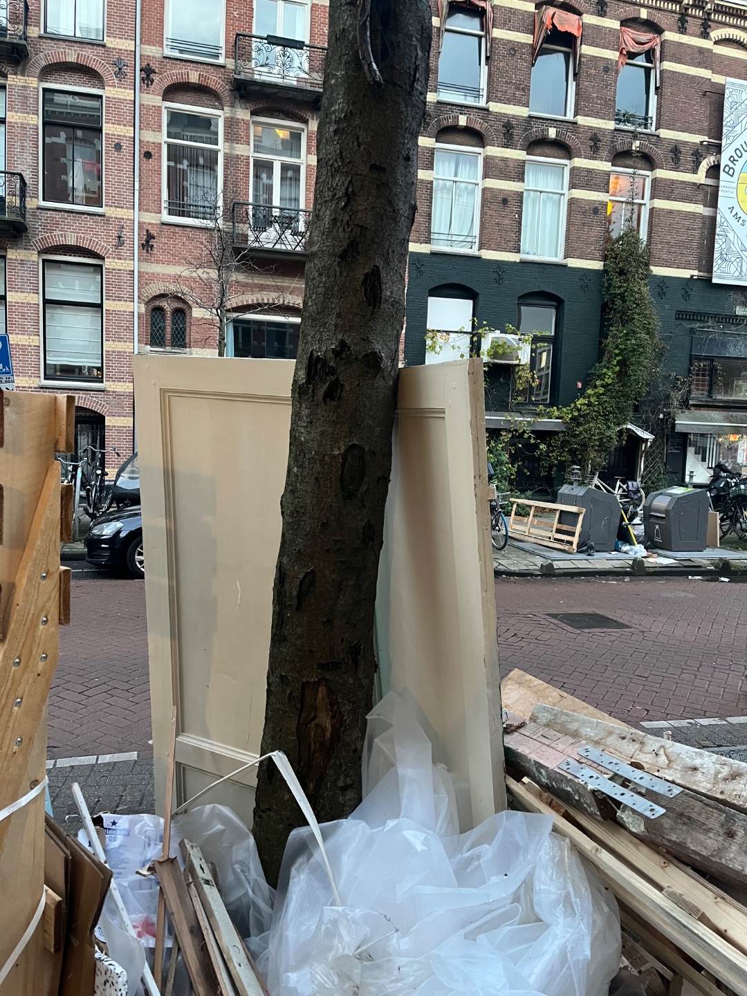 Item found on Amsterdam, West, Helmersbuurt, Tweede Constantijn Huygensstraat 54 photo 2