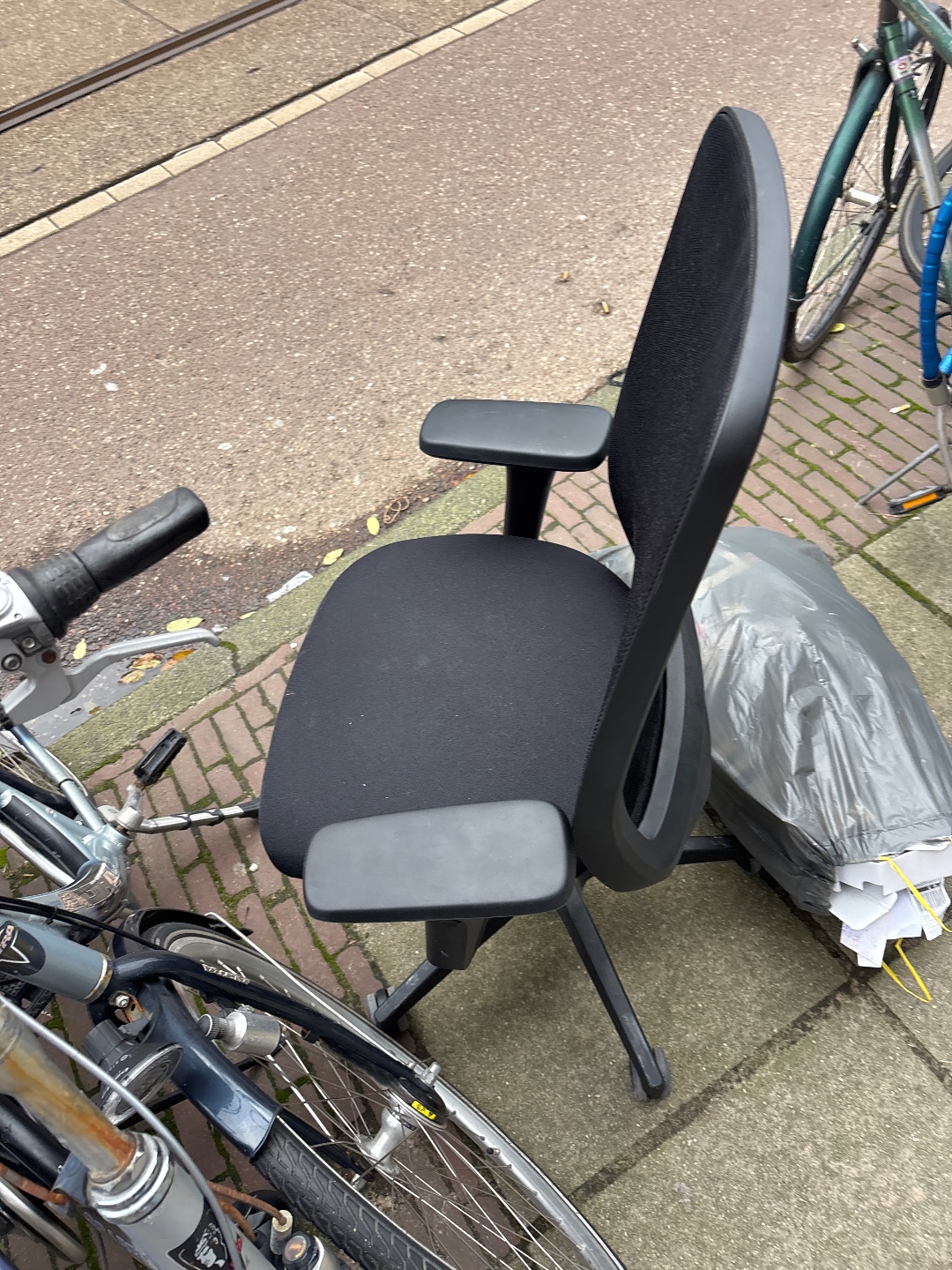 Mooie bureaustoel, amper gebruikt