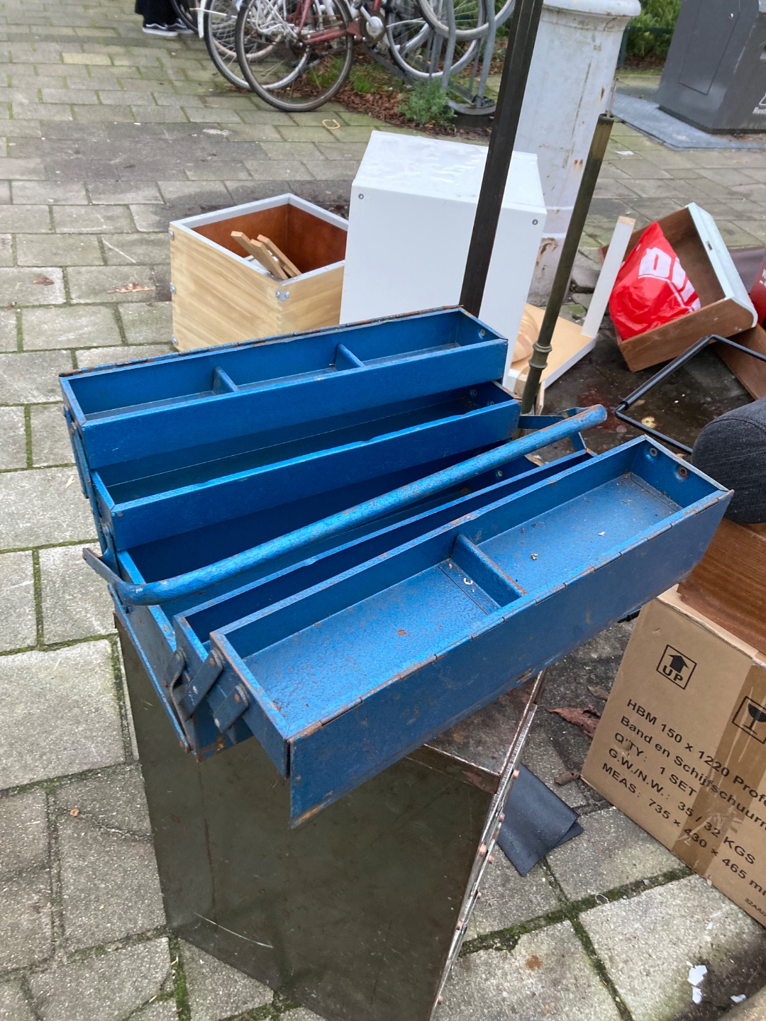 Vintage tools box photo 2