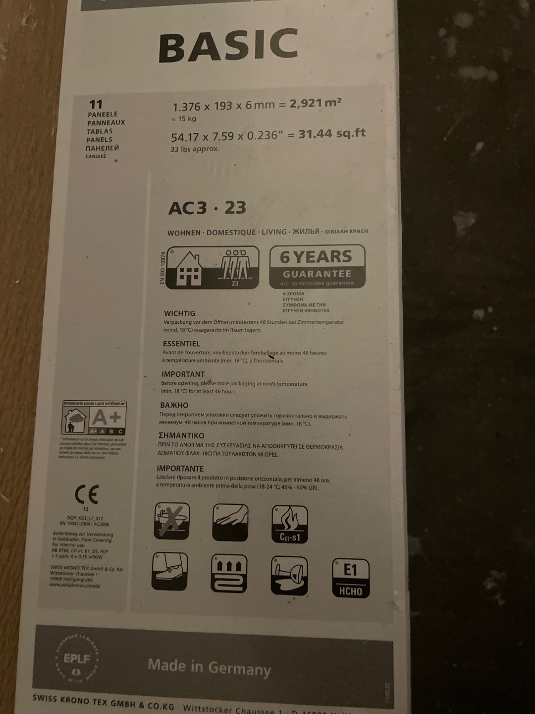 7 pakken laminaat. Vandaag op te halen anders worden ze weggegooid. photo 2