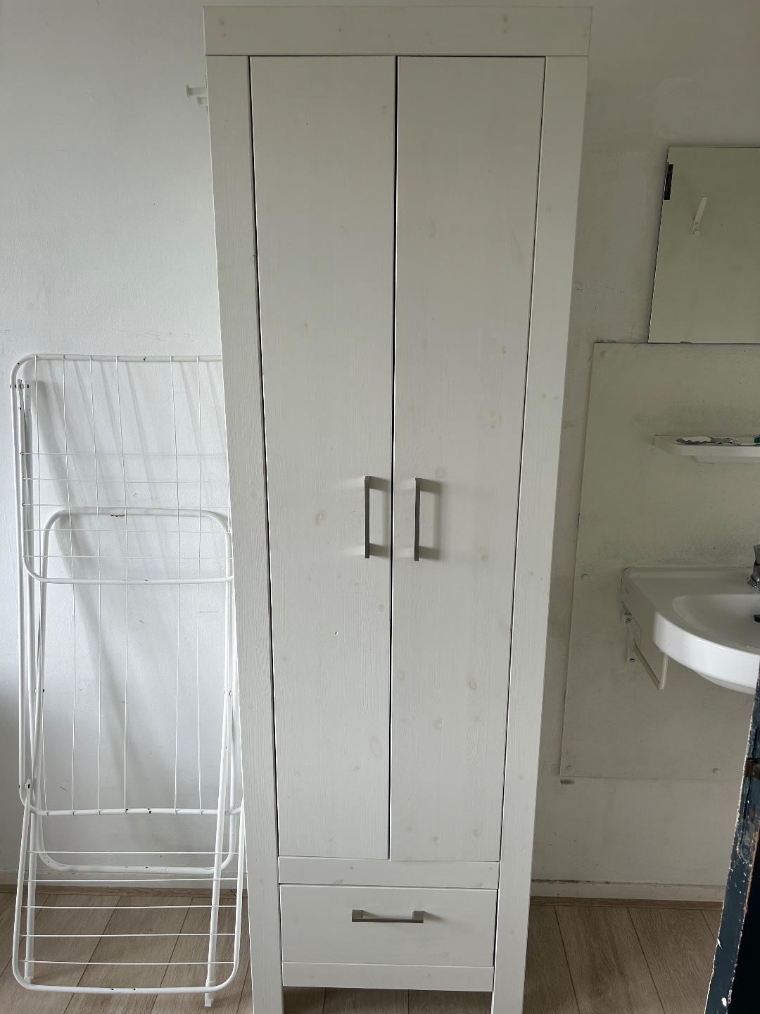 Ikea closet, available for pickup this thursday from 17:30.