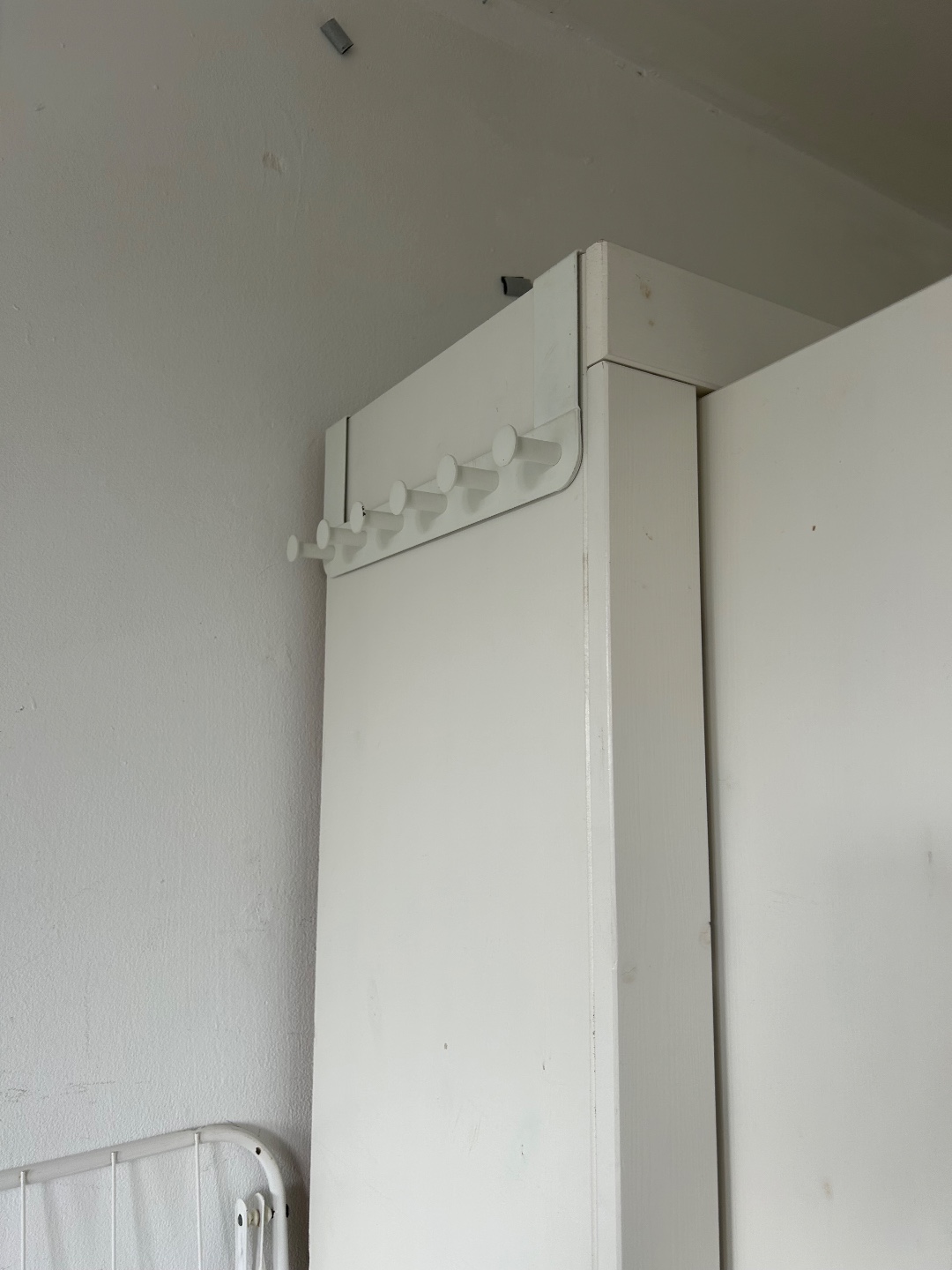 Ikea closet, available for pickup this thursday from 17:30. photo 3