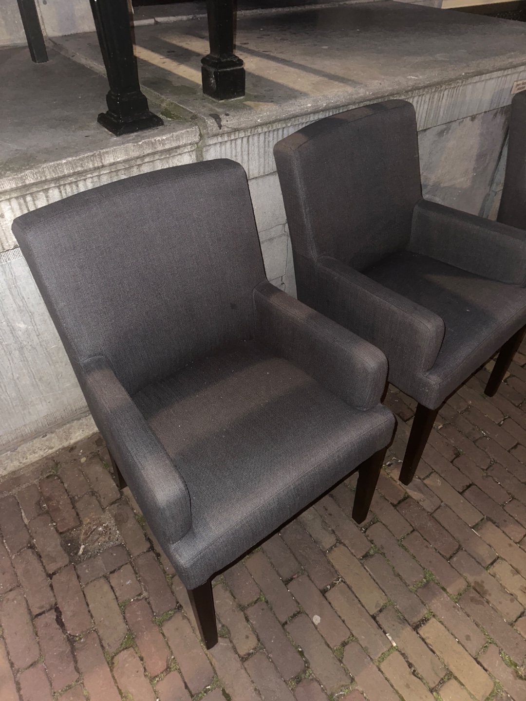 chairs in very good condition! photo 2