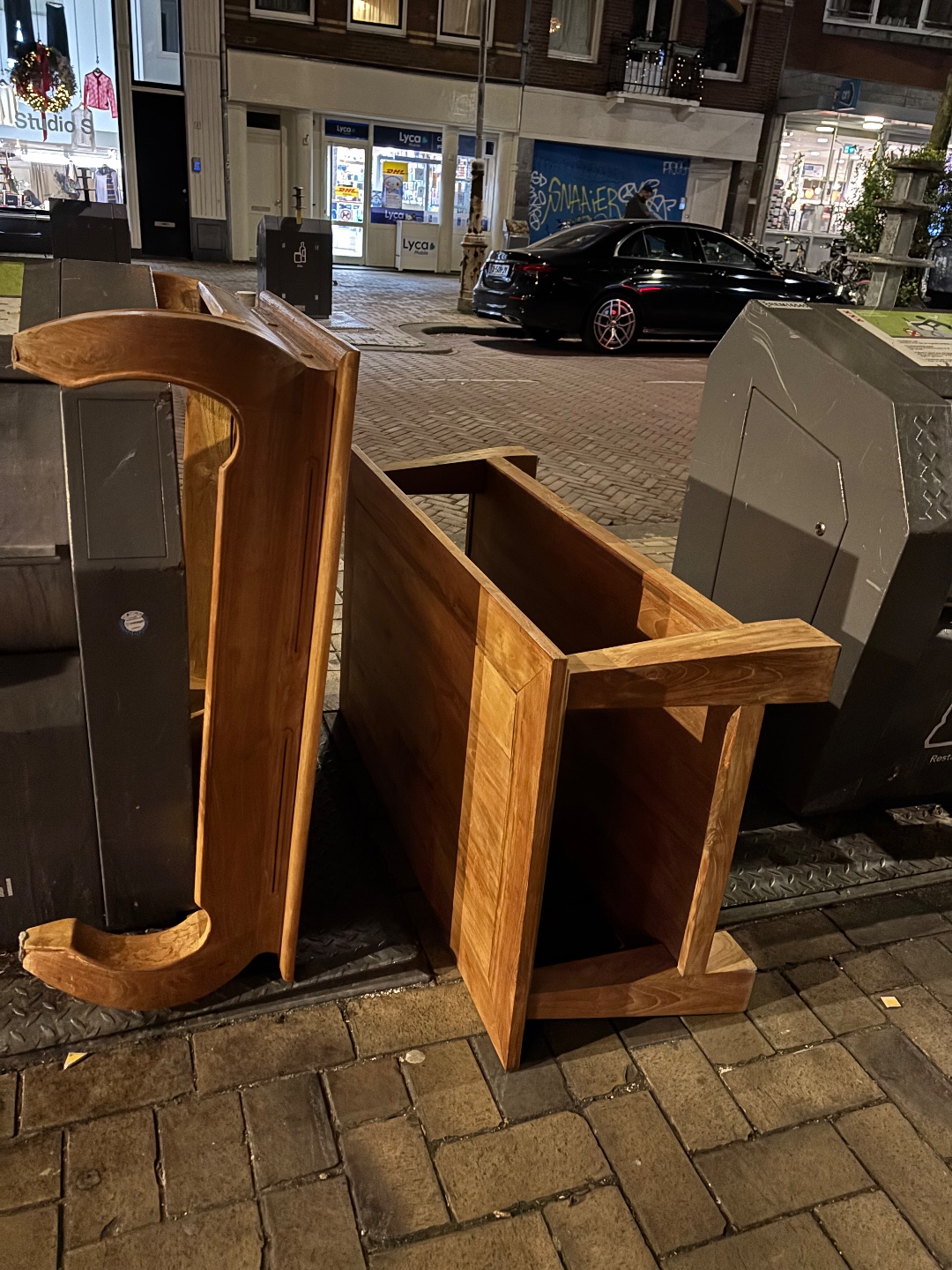 Bijzettafels van hoit