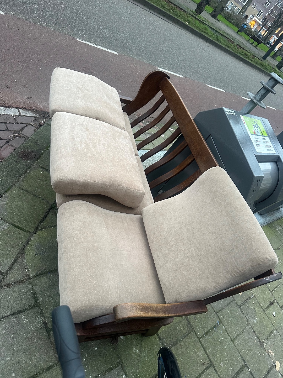 Item found on Amsterdam, IJselbuurt, Churchill-laan 52 photo 3