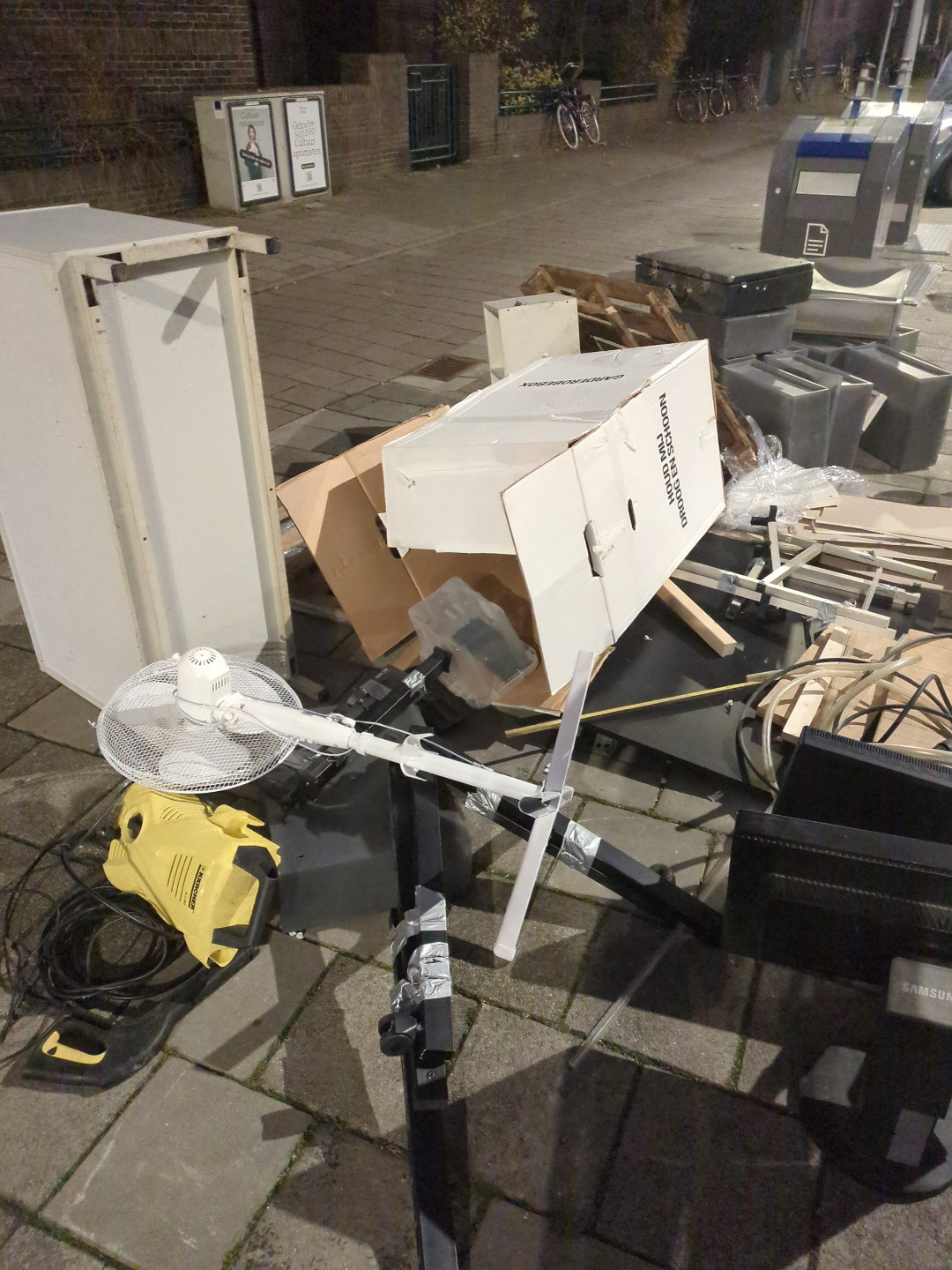 Item found on Amsterdam, Zuid, De Pijp, Vredeskerkplein 1 photo 2