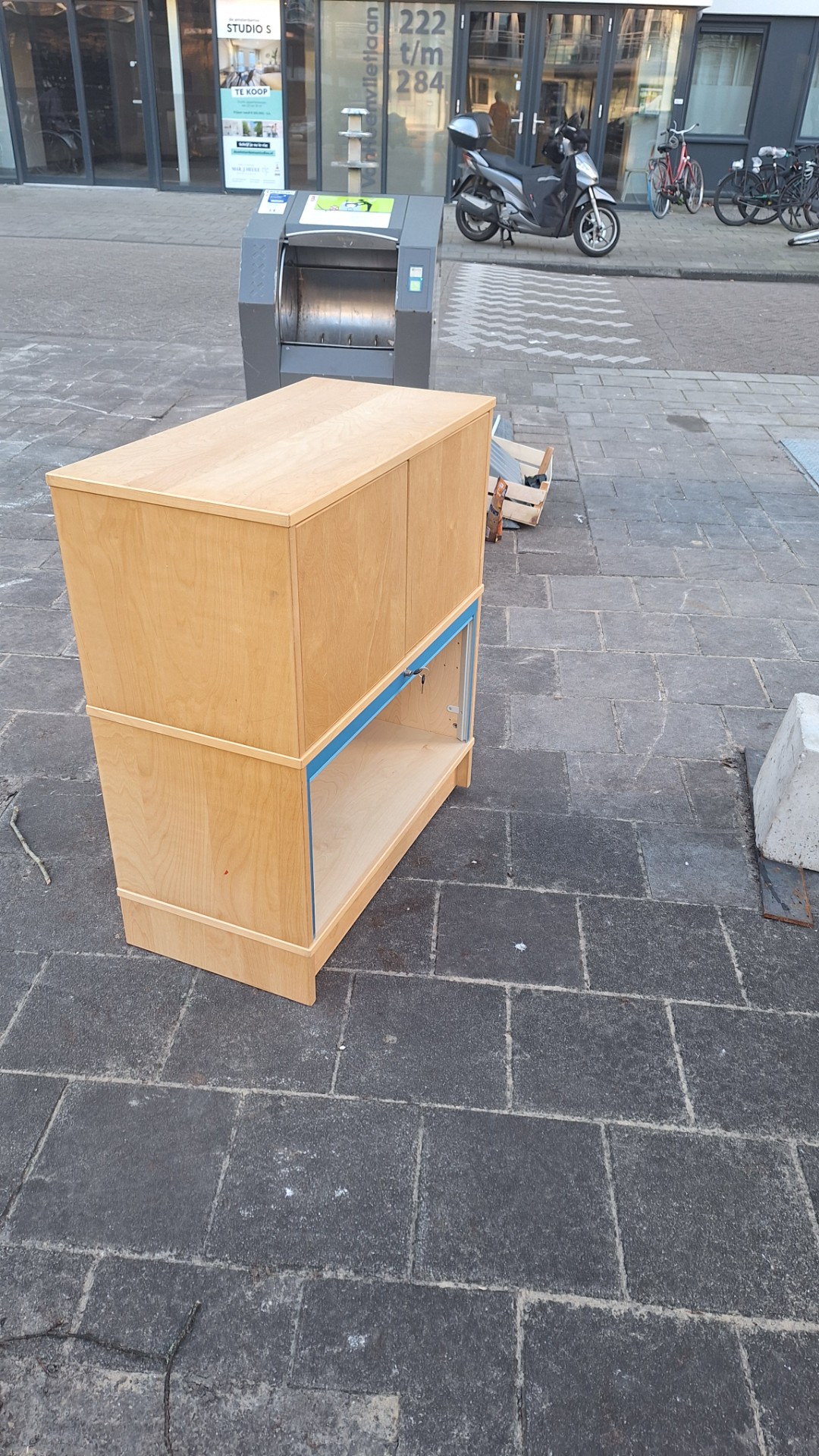 kastje met sleutel photo 2