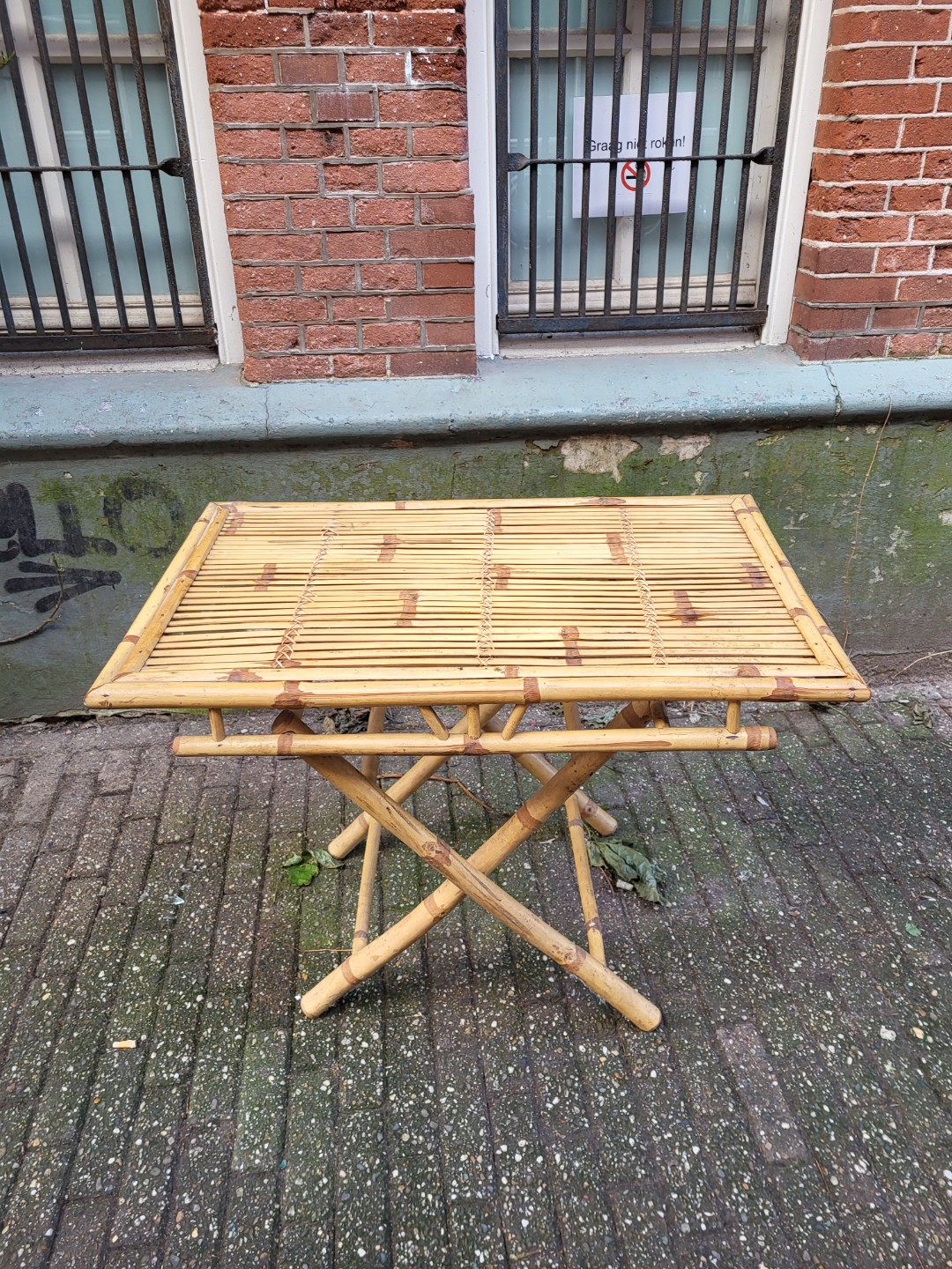 Bamboe tafel. photo 1