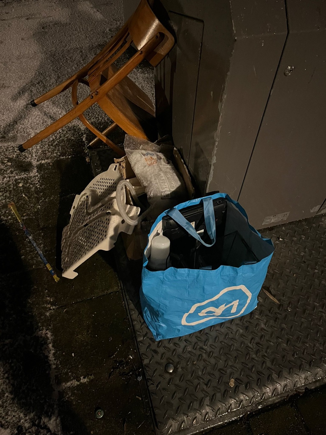 aquarium tankje + werkende pomp en accessoires (tank stofzuiger, stenen, etc) photo 1