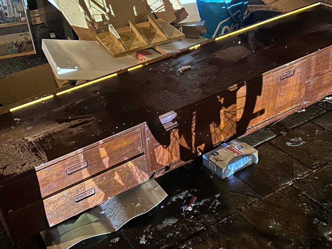 Leuke lage kast en poppenhuis photo 2