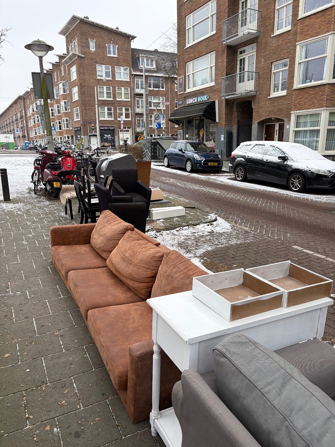 Orteliuskade, across from snackbar ‘lunchhoek’. Pick up before monday. photo 2