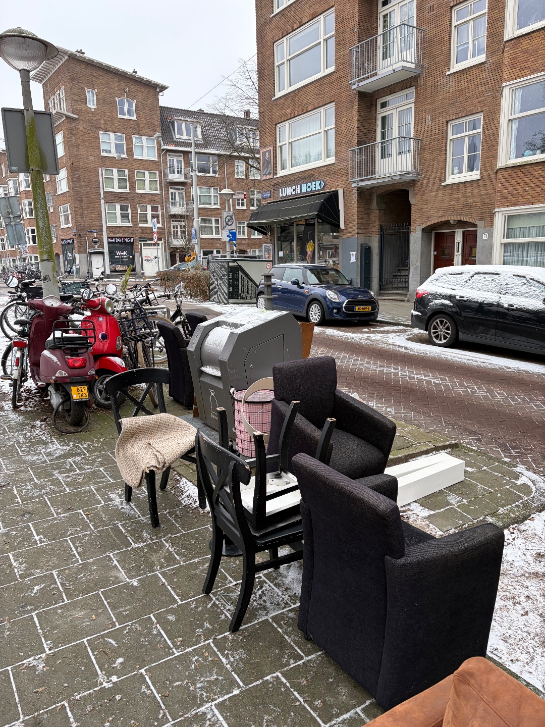 Orteliuskade, across from snackbar ‘lunchhoek’. Pick up before monday. photo 3