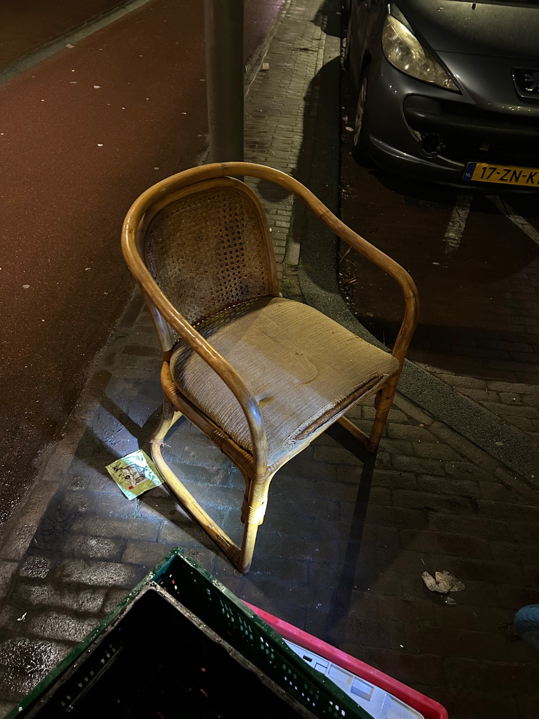 Leuke (stabiele) stoel. Wel een anders kussentje nodig photo 2