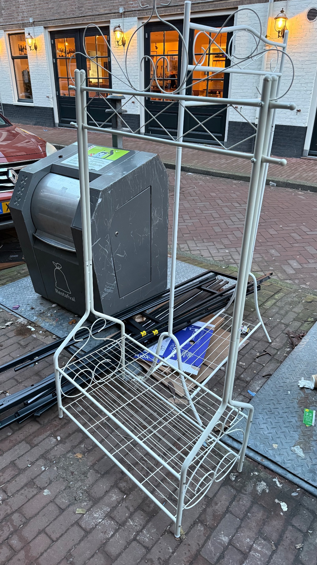 Clothing racks photo 1